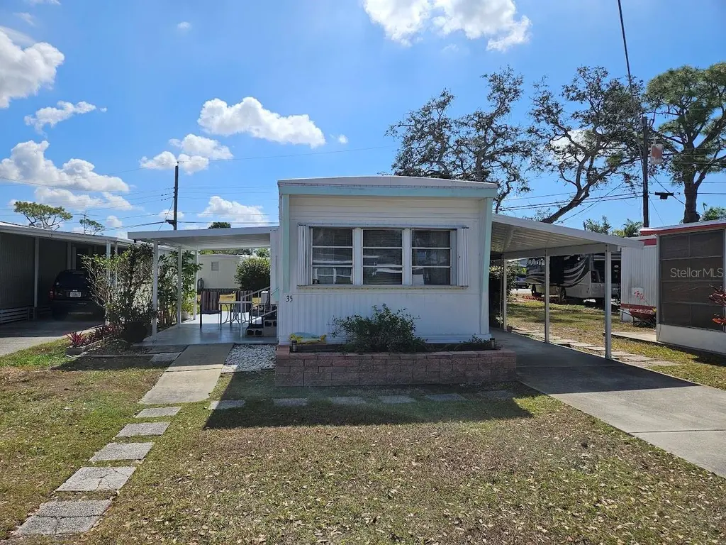 1800 Englewood Rd #35