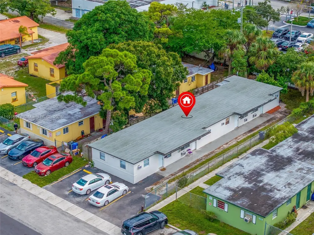 1132 NW 2nd St