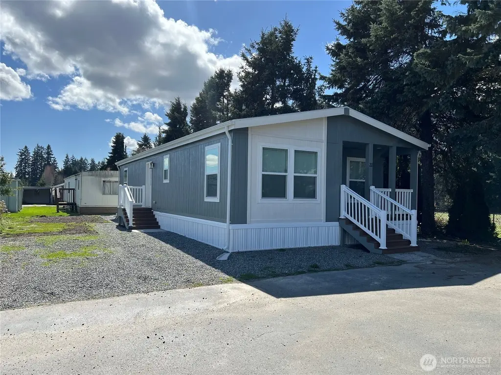 512 SW Berry Lake Rd #21