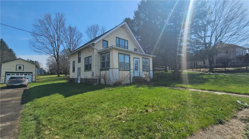 24 Maple St
