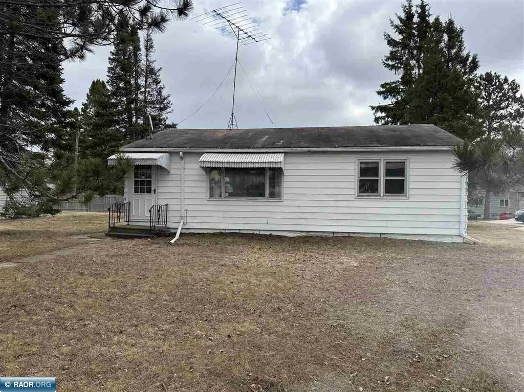 512 Memorial Dr
