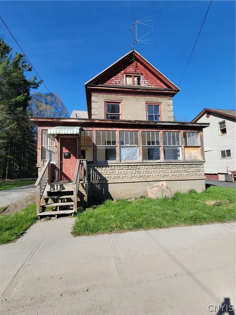 744 W End Ave