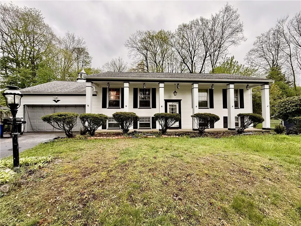27 Bright Oaks Cir