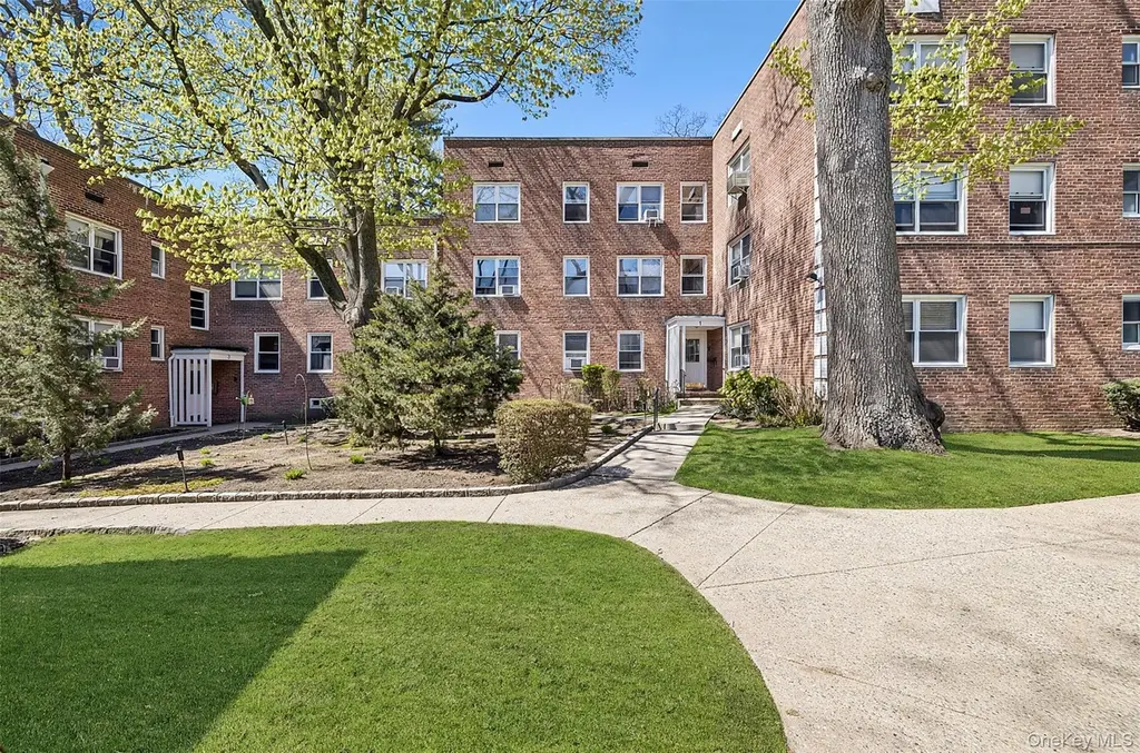 1 Edwards St Unit 3C