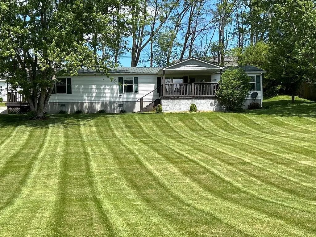 162 Hazelnut Ln