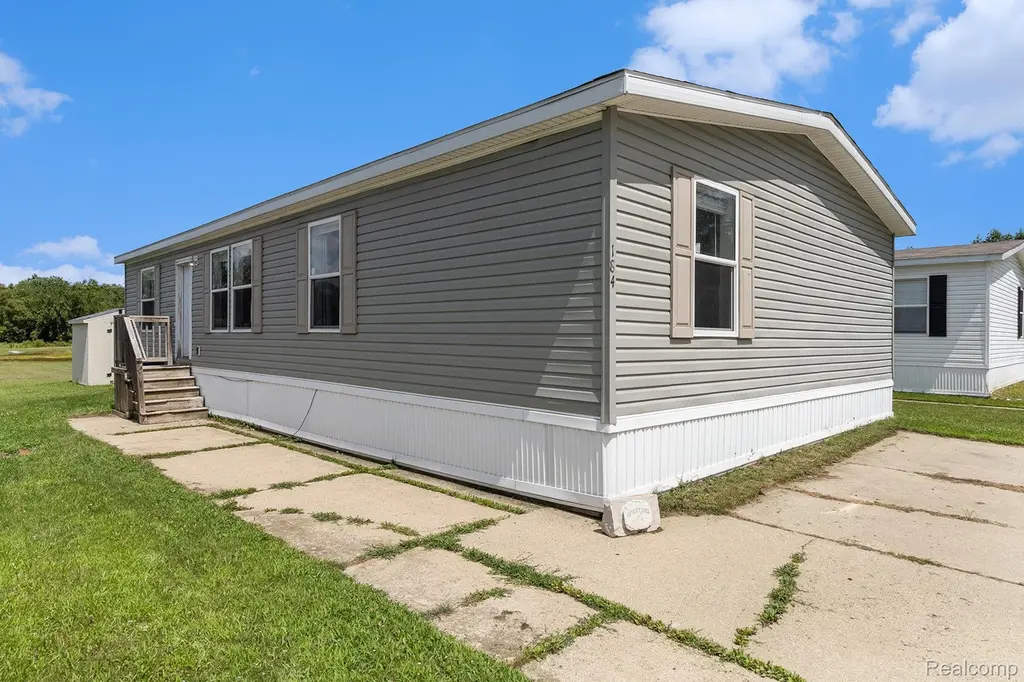184 Pheasant Ct