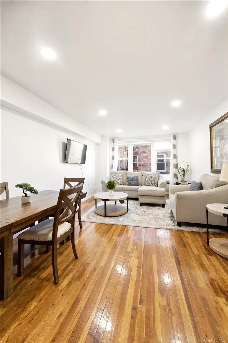 333 Bronx River Rd #602