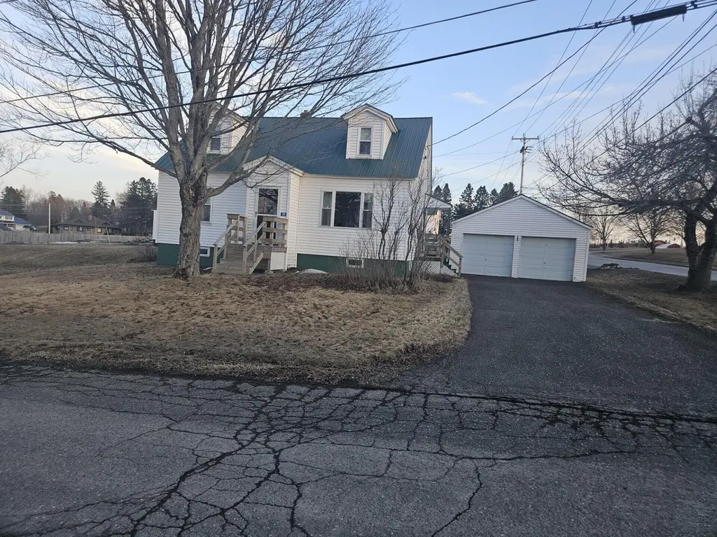 18 Vernon Ave