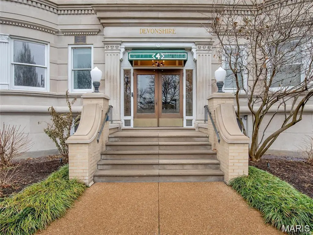 4 N Kingshighway Blvd Unit 4D