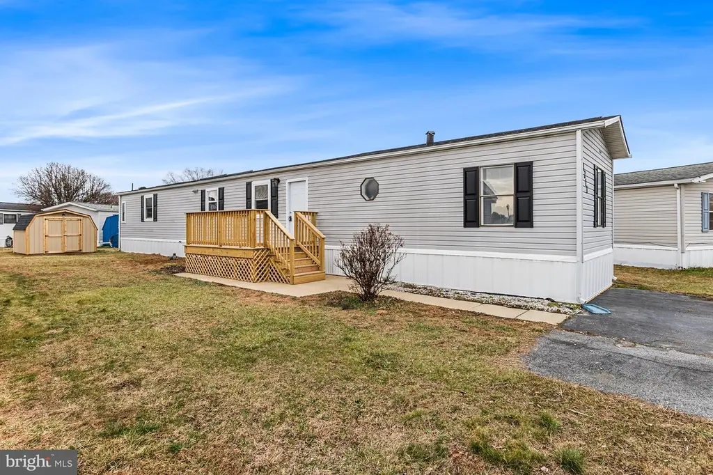 1211 Donna Marie Way