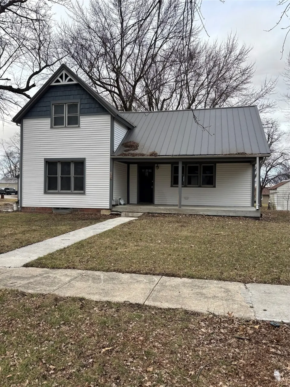 208 W Michigan St