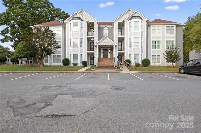 7348 Rose Terrace Ct