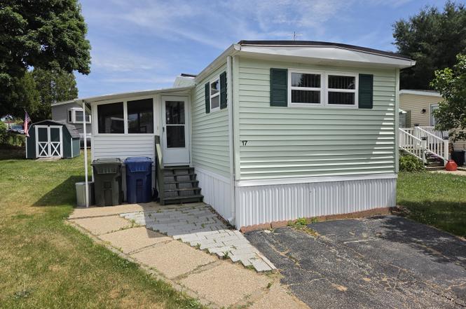 17 Wayne Dr