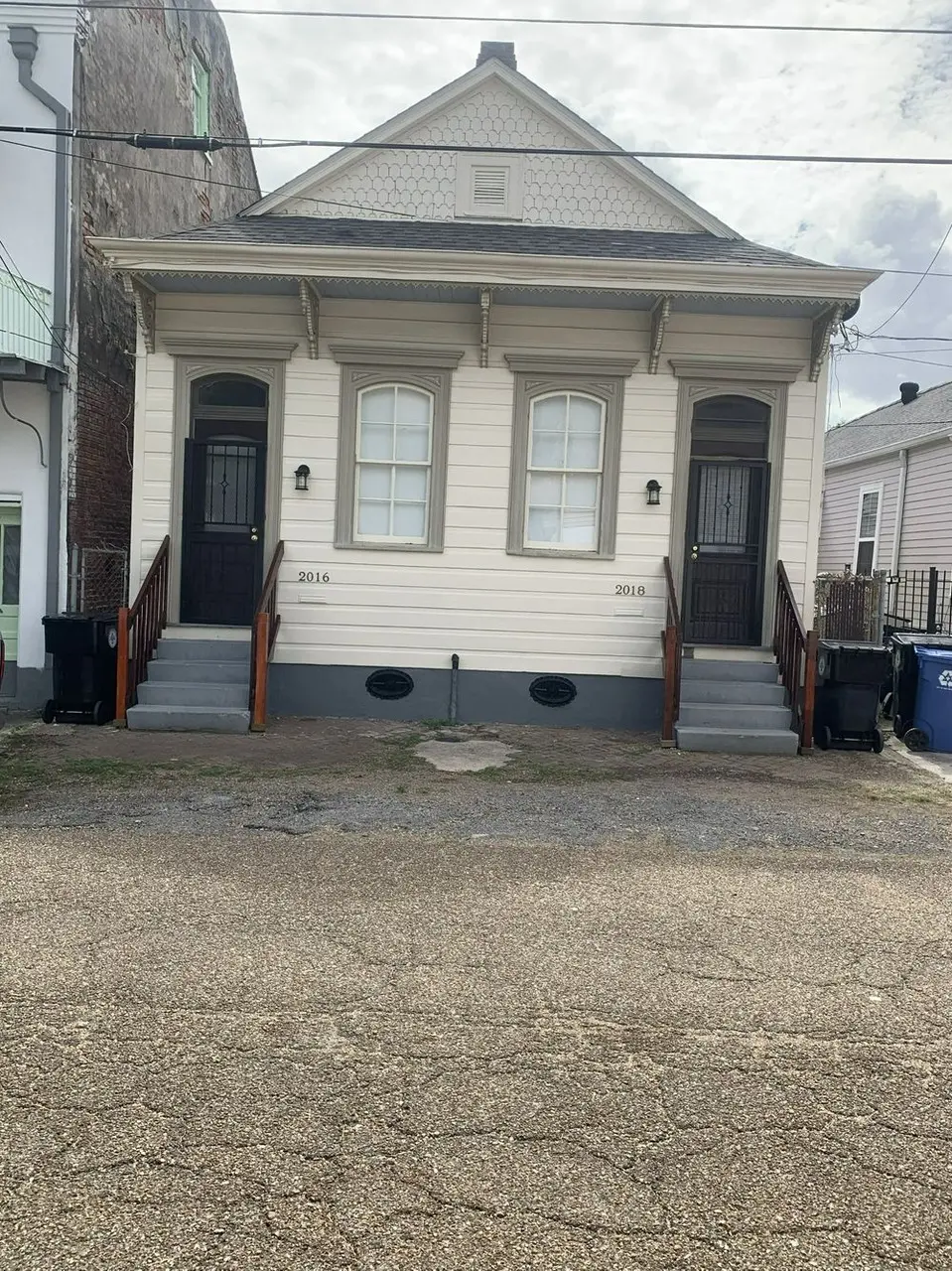 2016 Barracks St