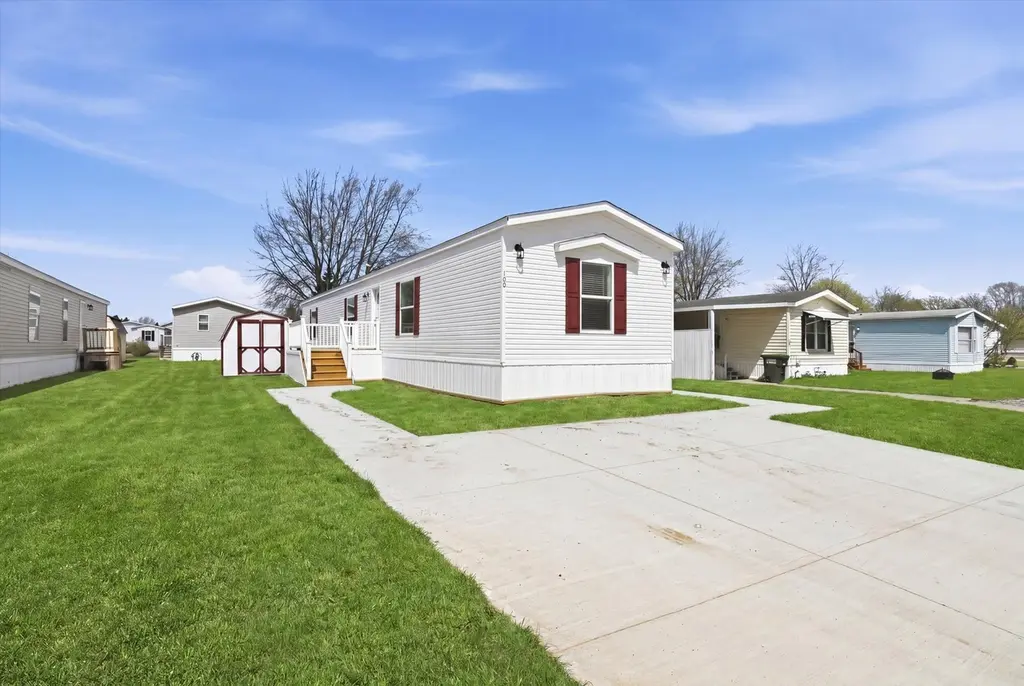 6255 S Telegraph Rd #100