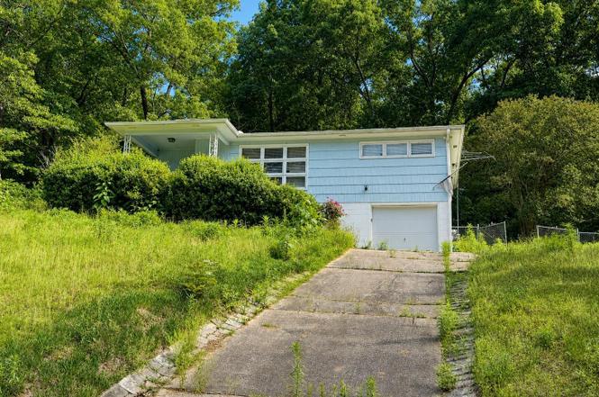 200 15th Ct NW