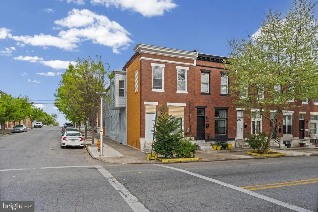 447 N Linwood Ave