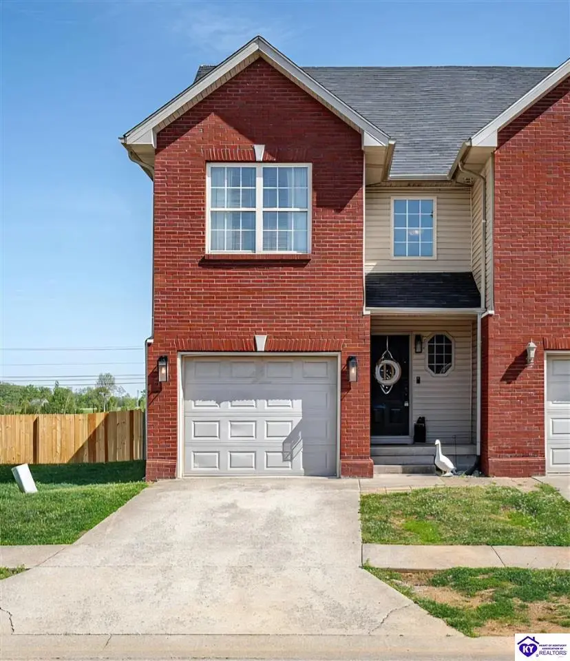 153 Twin Lakes Dr