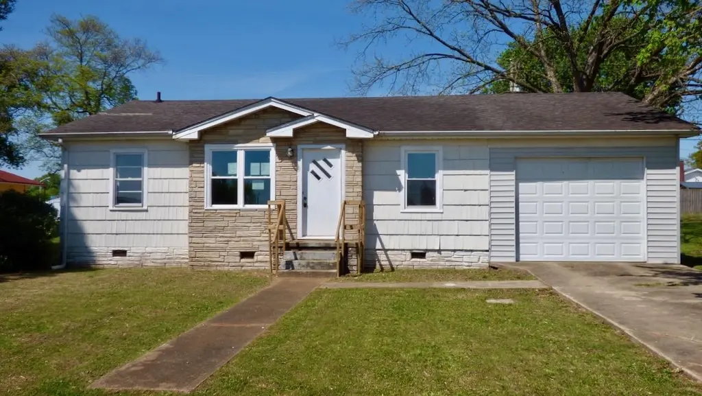 609 Hill Ave