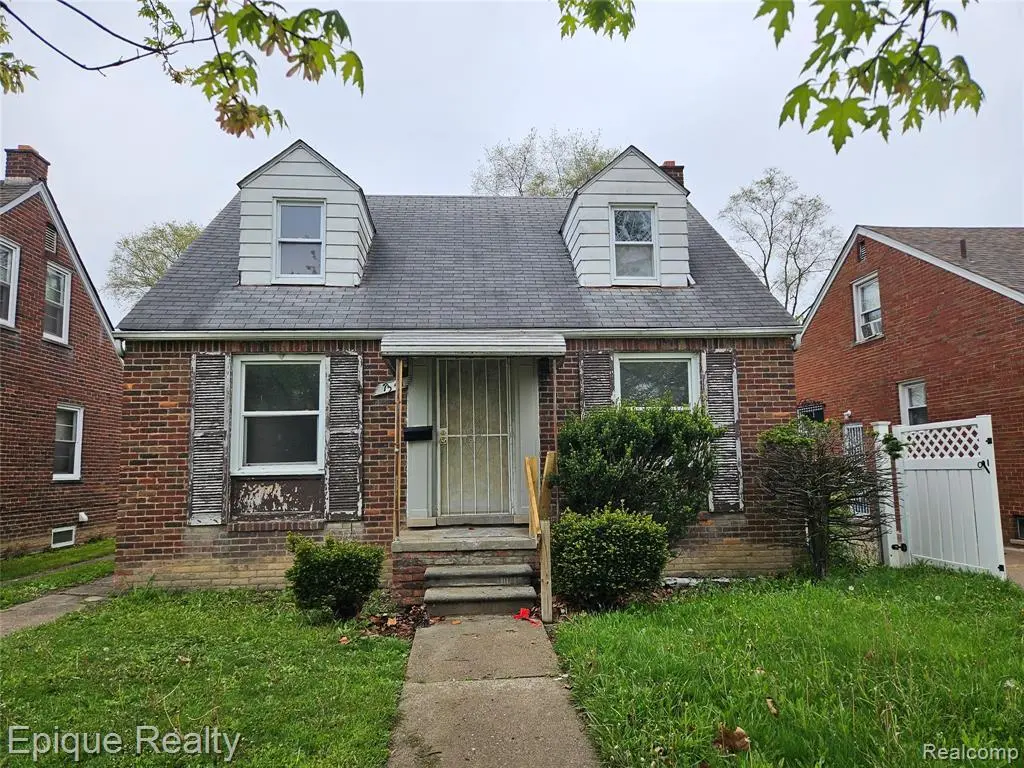 7341 Evergreen Ave