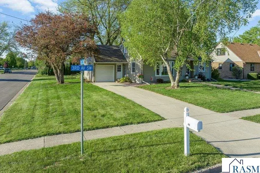 147 SW 3rd Ave