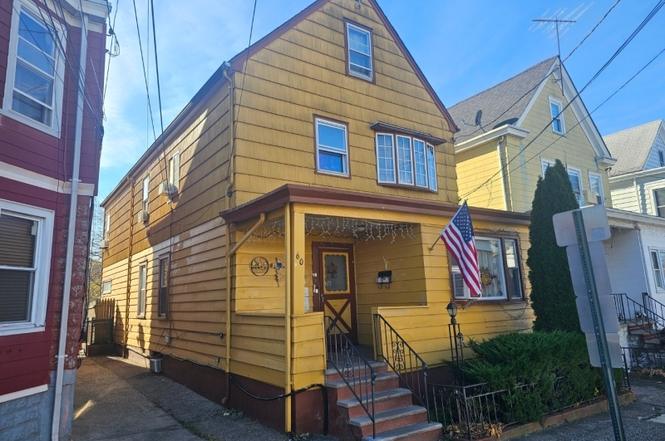 60 Murray Ave #2