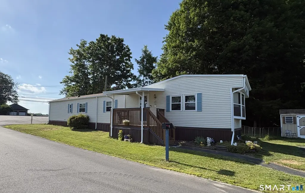 8 Erin Dr