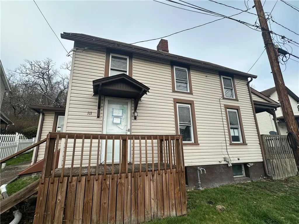 111 Center St