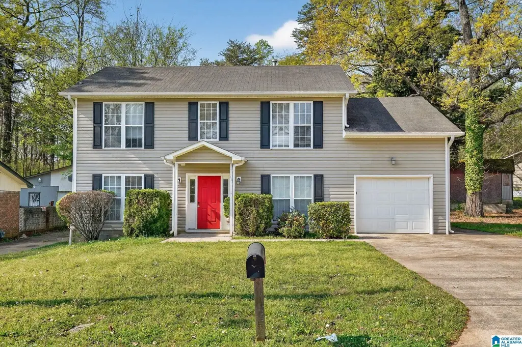 1440 Freda Dr
