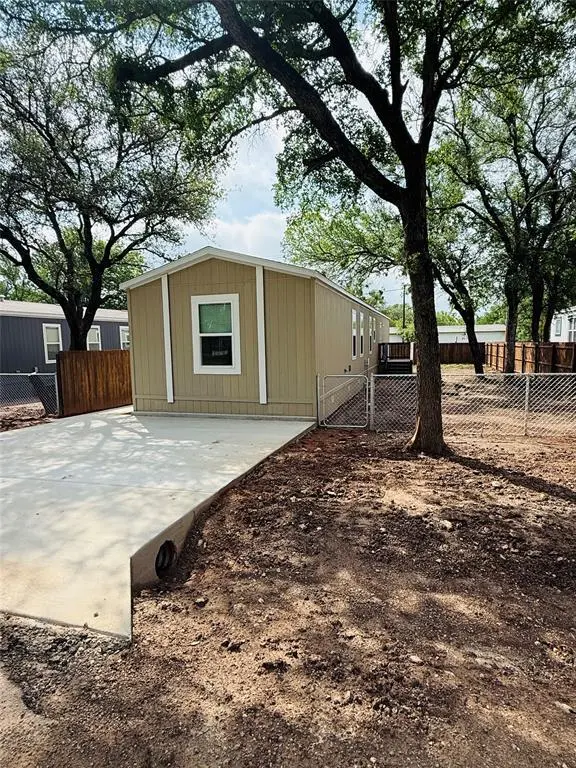3003 Elmwood Dr