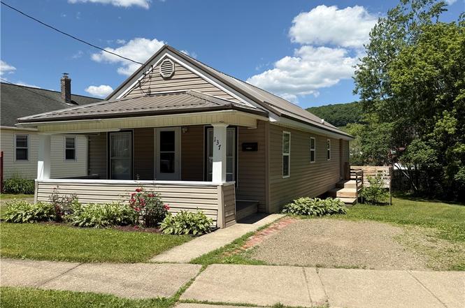 137 Rockland Ave