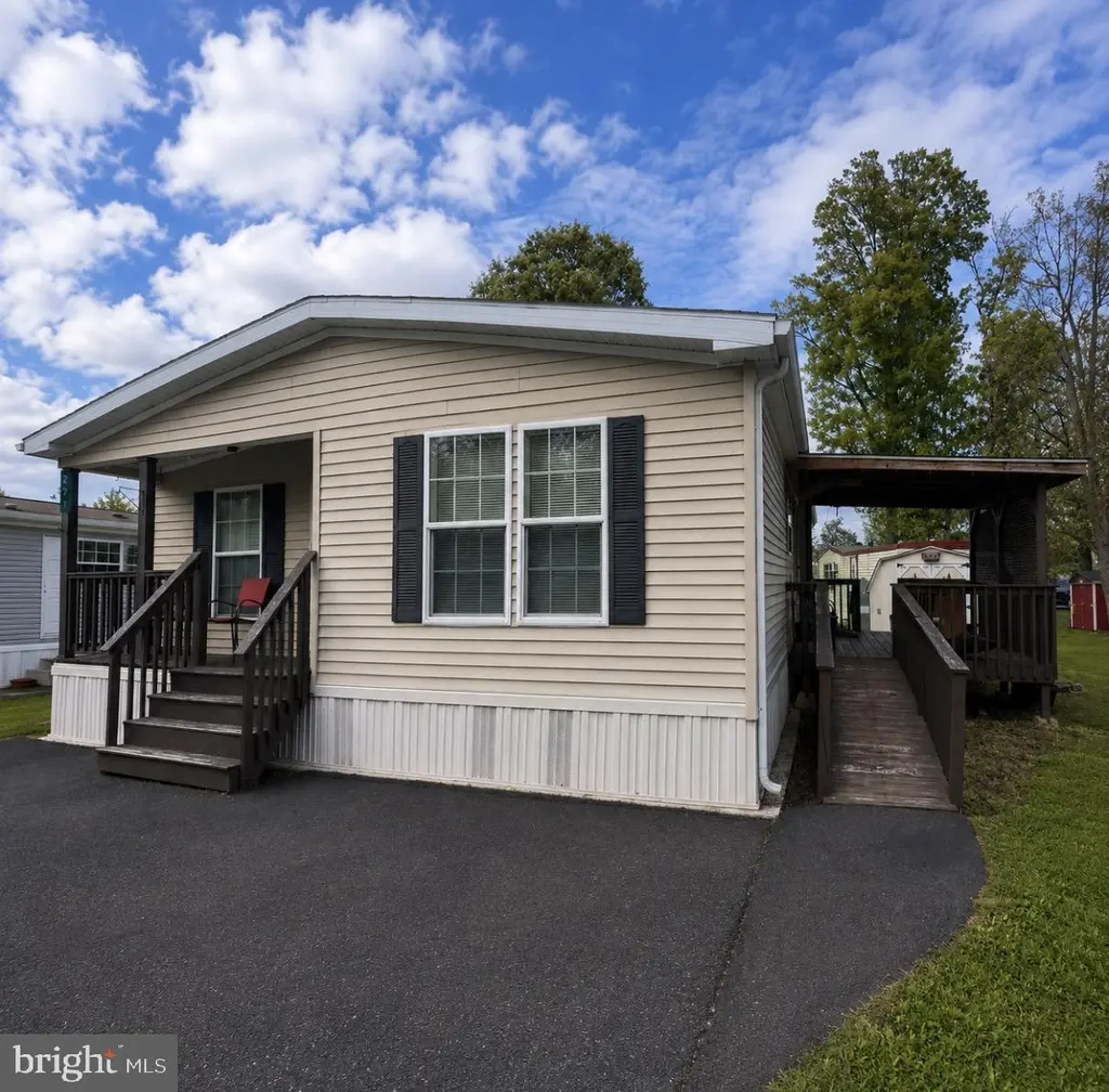 271 Dogwood Dr