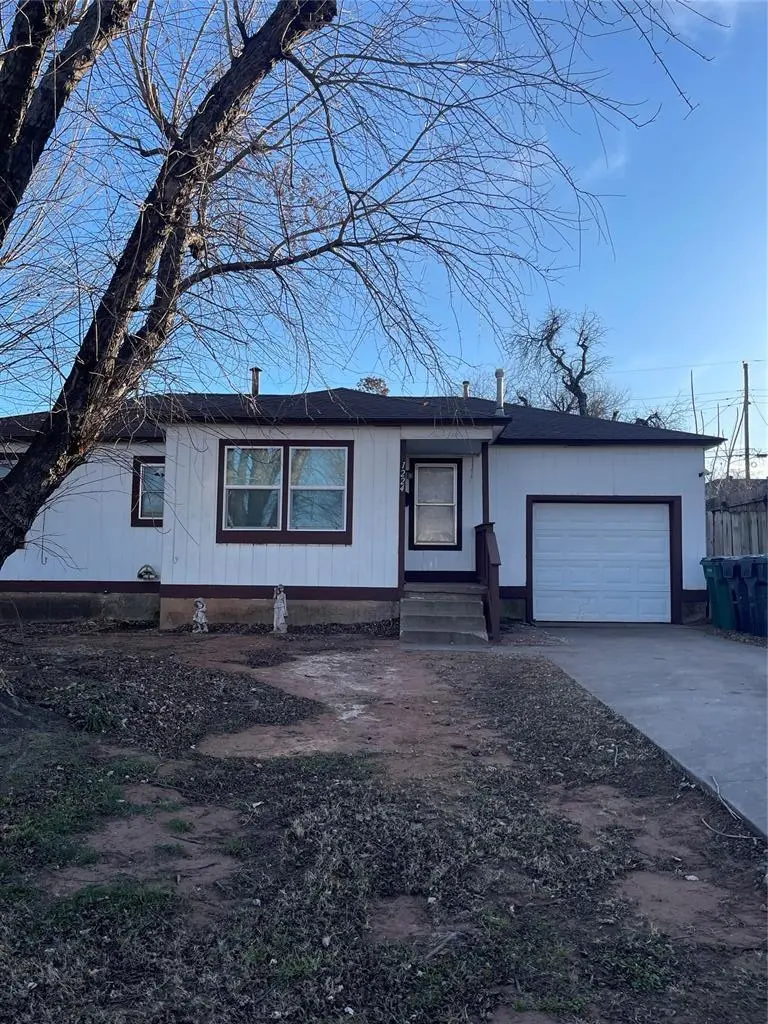 1224 Carter Dr