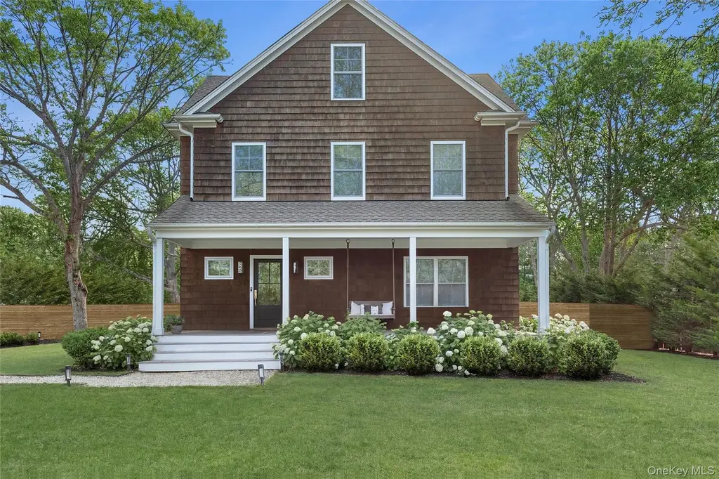 64 Hazelwood Ave