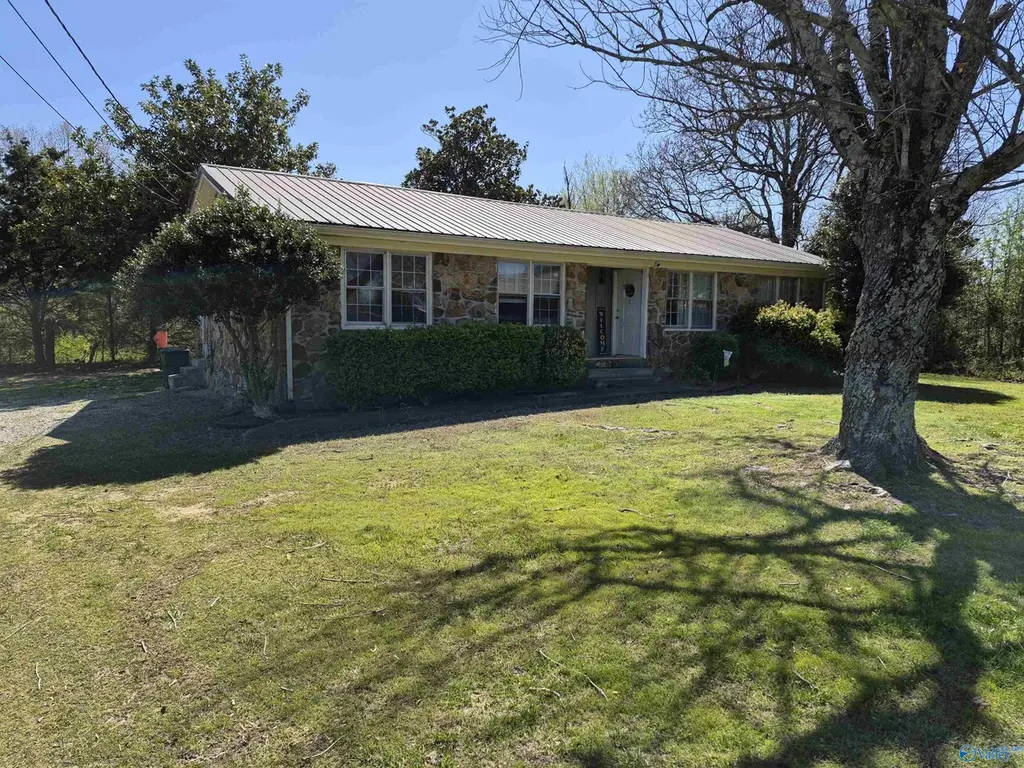 8855 Frankfort Rd