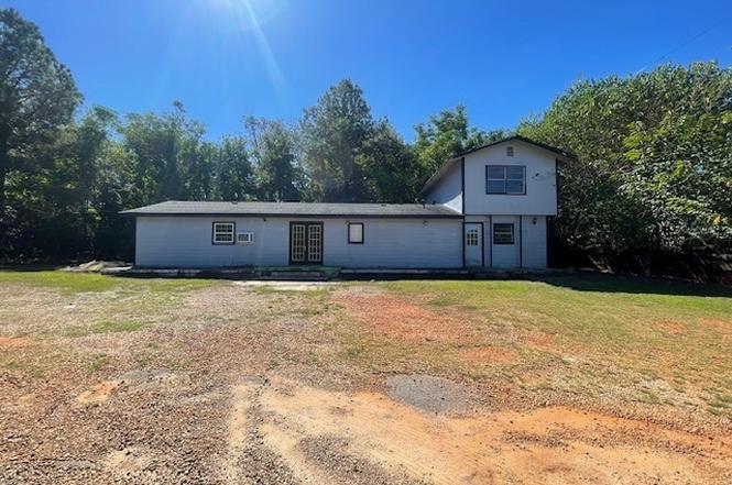 1427 Woodland Rd