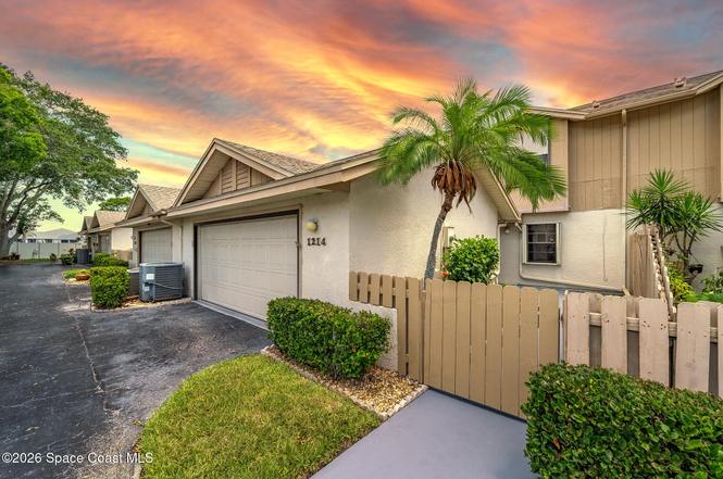 1214 Island Green Dr NE Unit B3-9