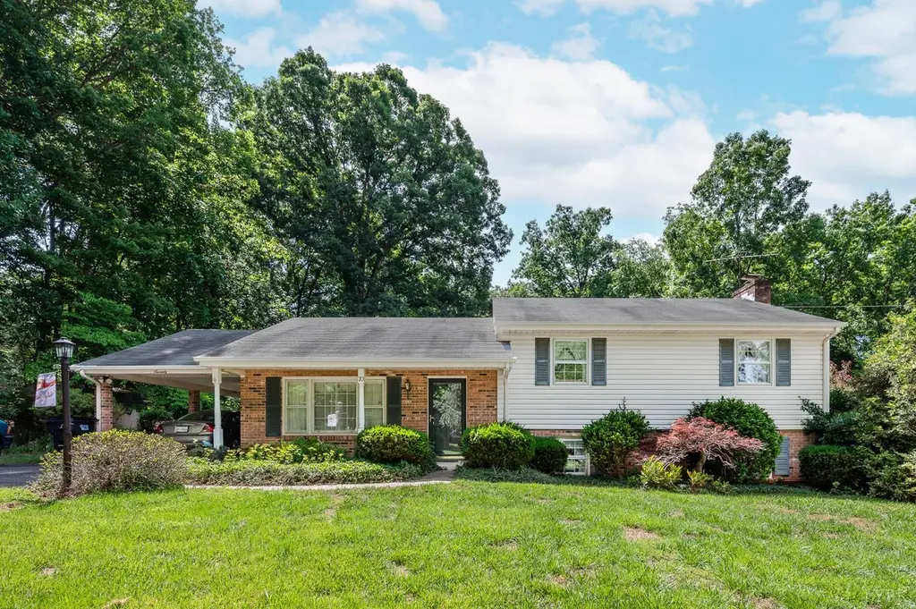 70 Westfield Dr