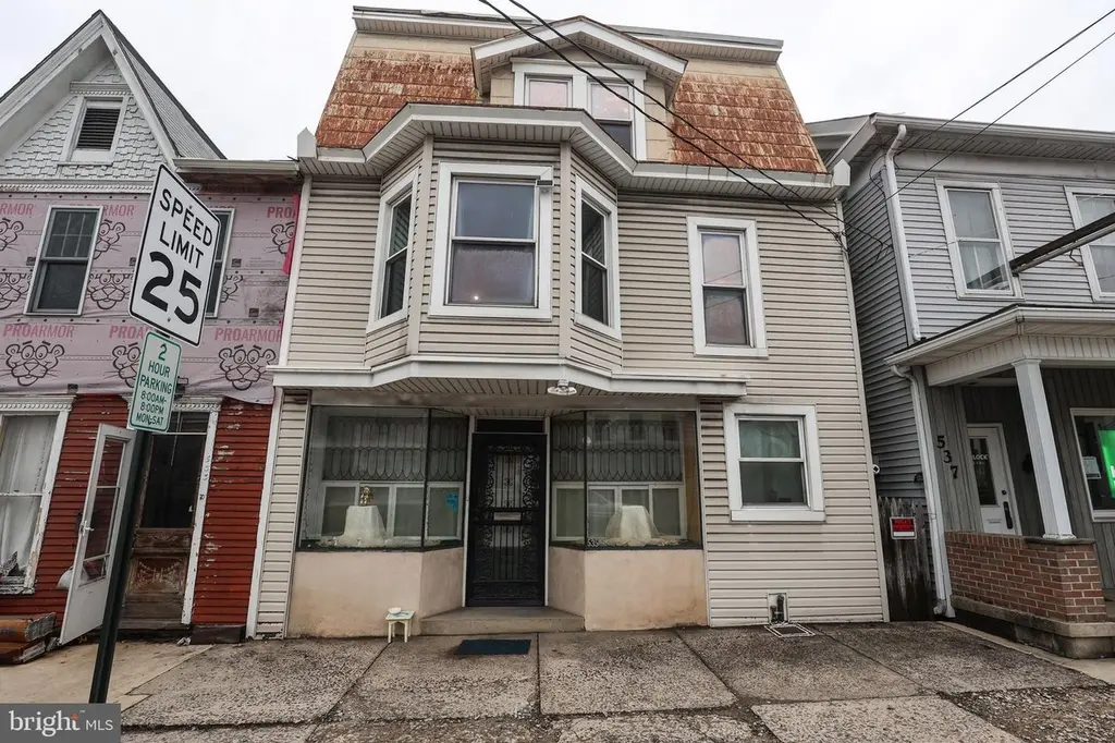 535 Main St