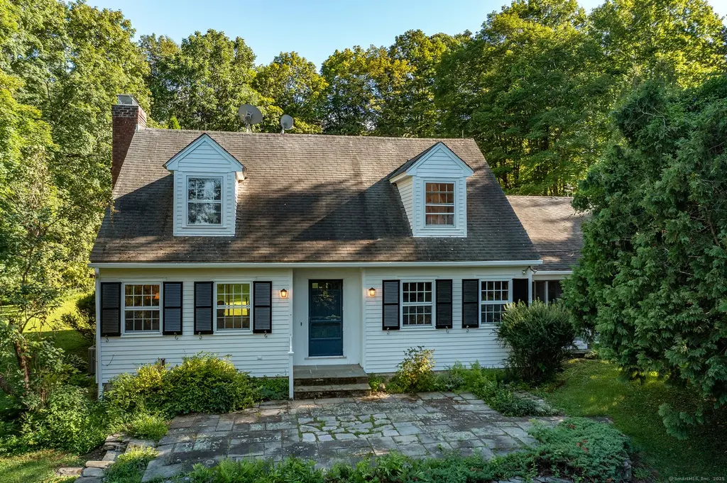 242 Tophet Rd