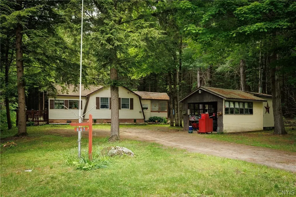 647 Heath Rd