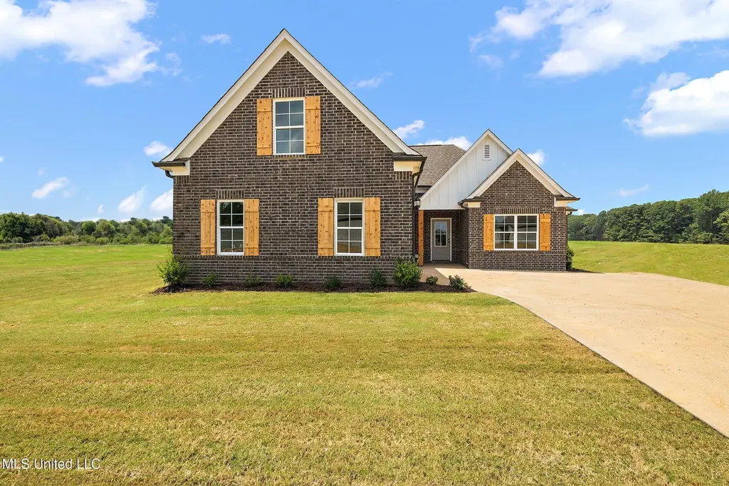 6326 River Ln