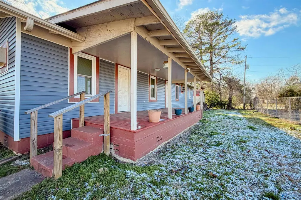 807 N Madison St