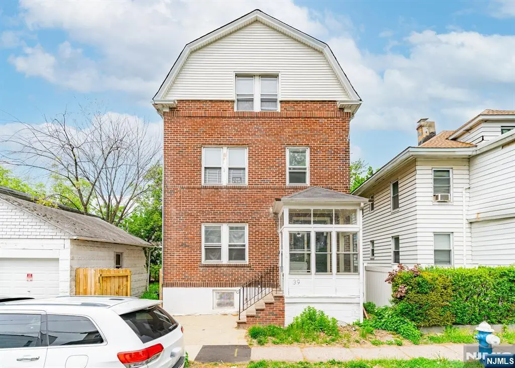 37-39 Lenox Ave
