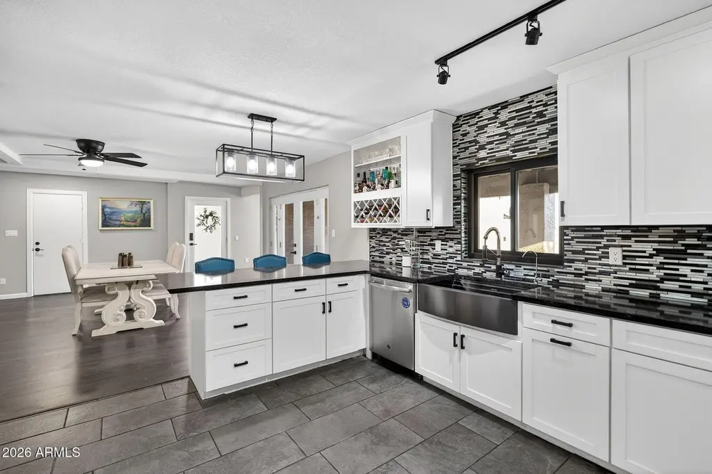 15103 E Palisades Blvd