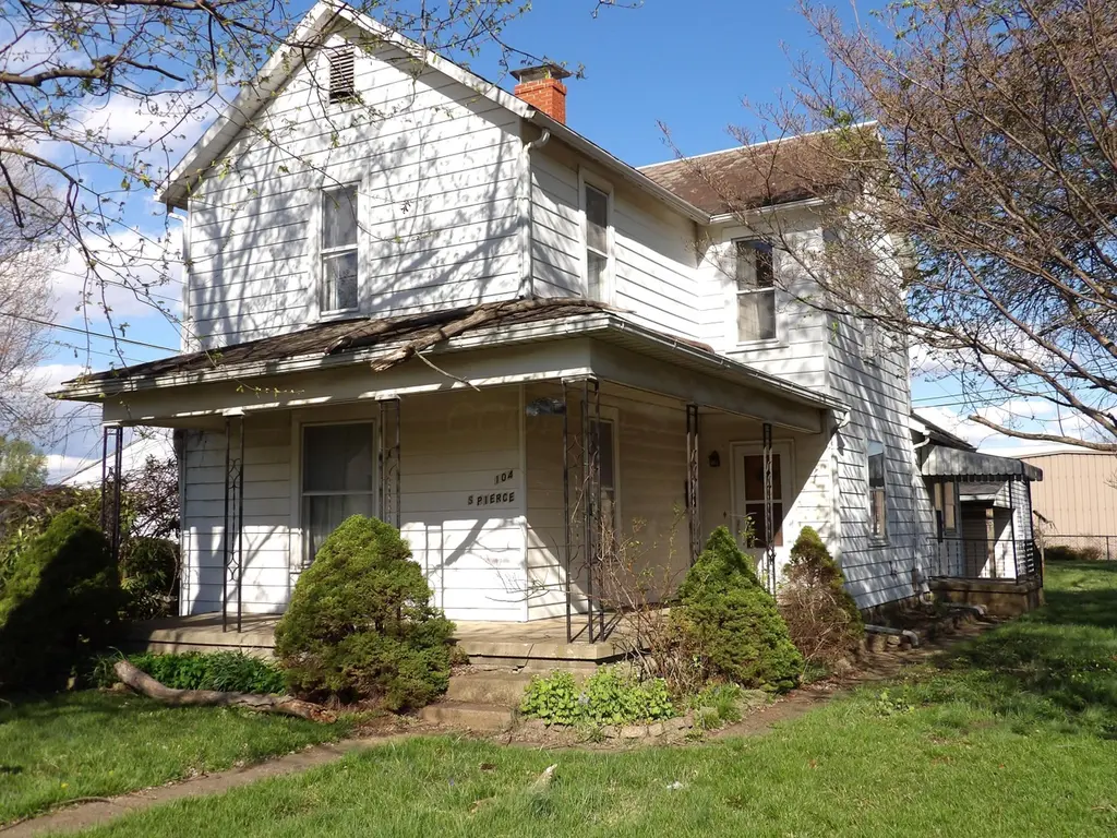 104 S Pierce Ave