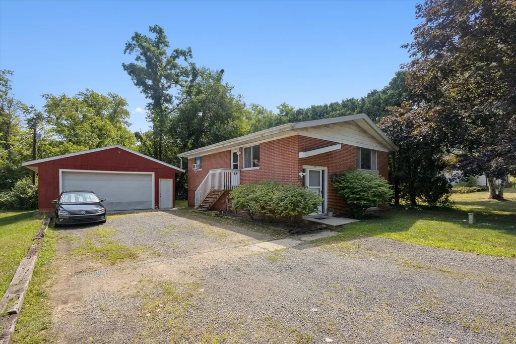 7039 Curtis Dr
