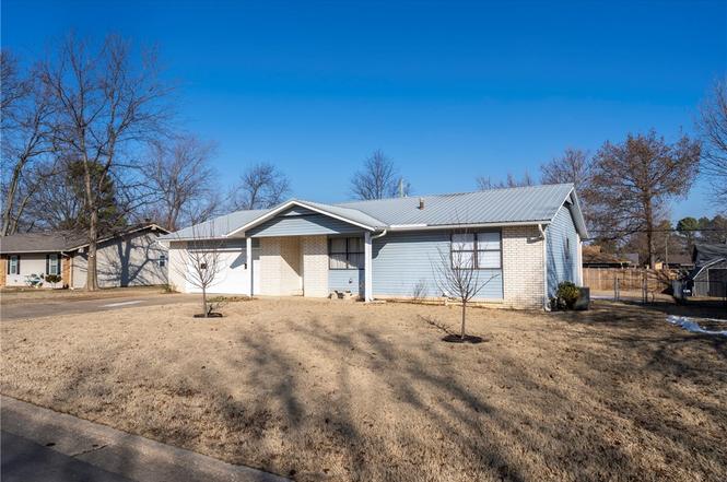 2019 W Tulsa St