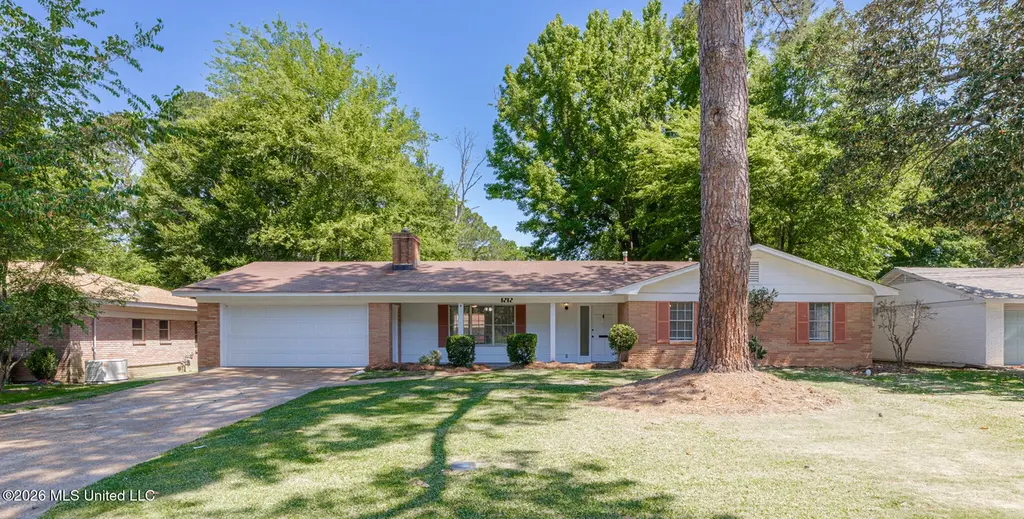 1212 Springdale Dr