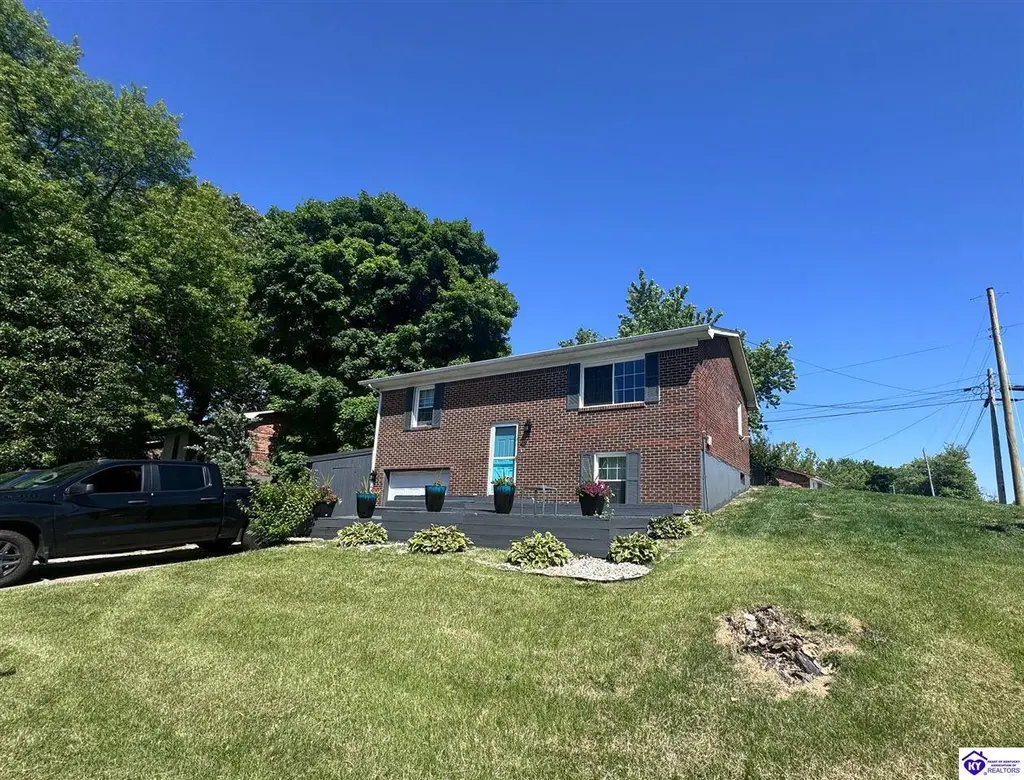 101 Logan Ct